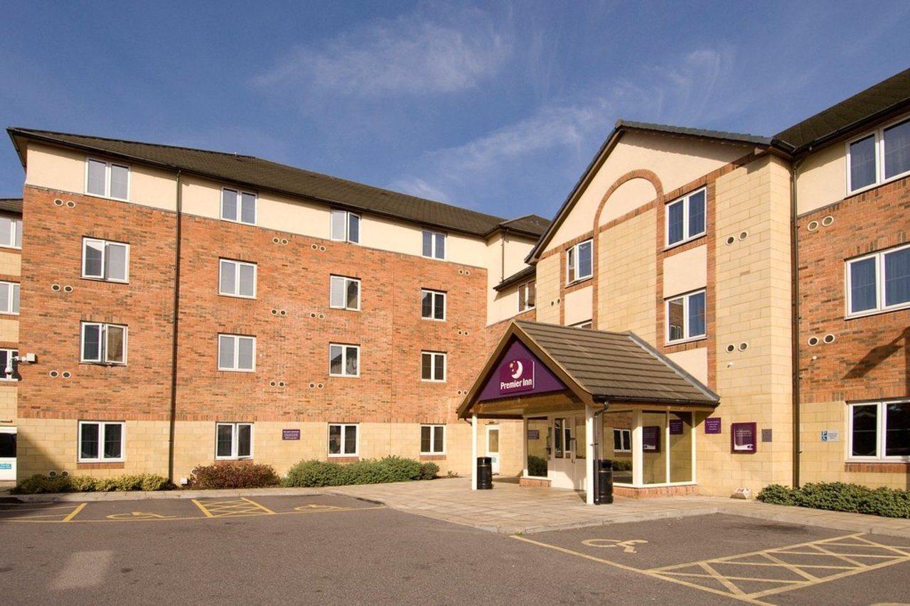 Premier Inn Slough Exterior foto